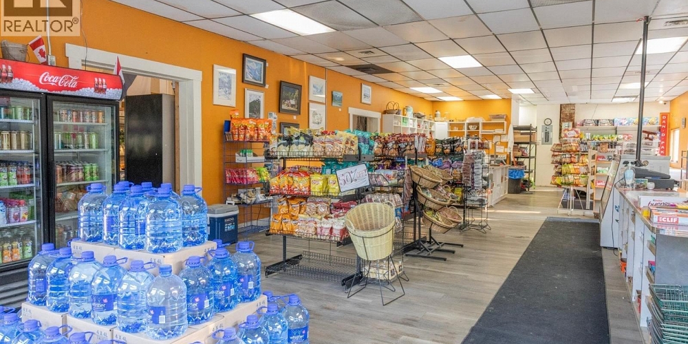 221 5TH AVENUE Stewart Photo 5 221 5TH AVENUE Stewart Photo 5